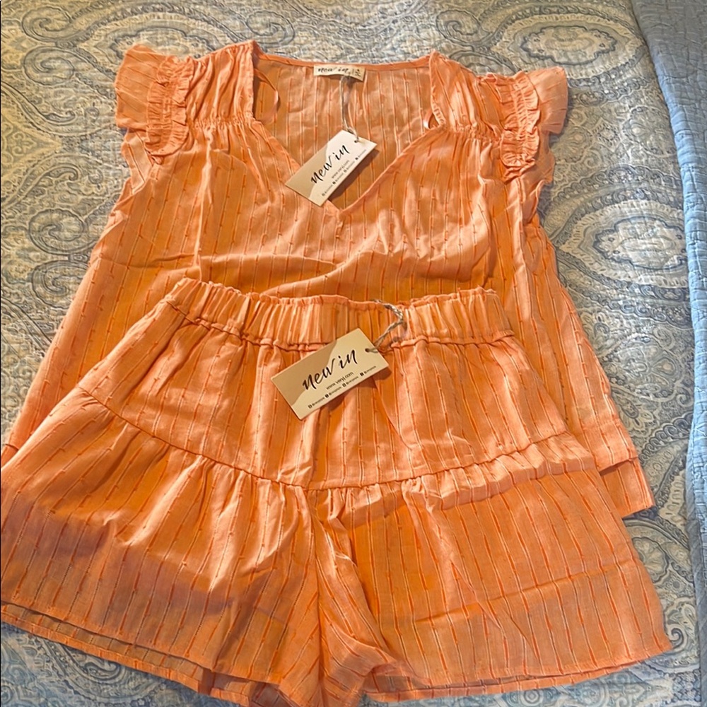 NWT Very J Peach Striped Ruffle Sleeve Shorts set small